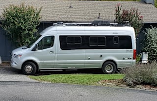 2020 Winnebago Boldt 70 KL