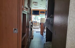 2008 Four Winds RV Hurricane 34B