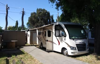 2019 Thor Motor Coach Axis 24.1