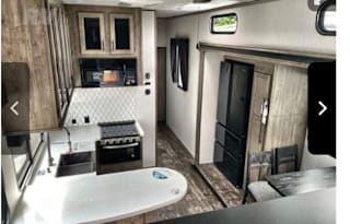 2022 Forest River RV Sabre 37FLL