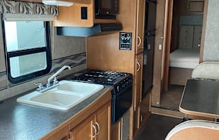 2016 Winnebago Minnie Winnie 31K