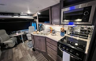 32 Foot Boutique BnB on Wheels