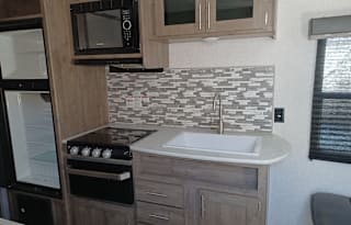 Tim and Bec Pet Friendly RV Rental