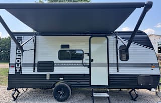 2022 Pet friendly Keystone Hideout