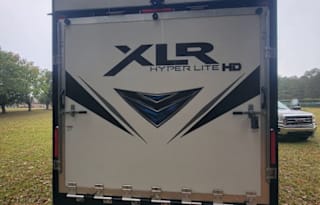 XLR Excellence -  XLR Hyperlite Toy Hauler