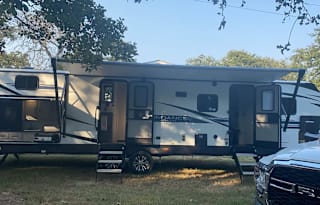 2022 Heartland 324Bh with Bunkhouse