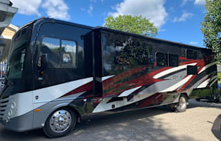 2018 Fleetwood RV Storm 36F