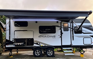 Luxury Family Camping with Bunks & Outdoor Kitchen