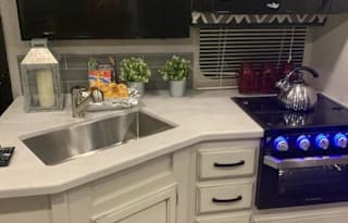 2020B CONVENIENT & EASY TO DRIVE RV!!!!!!!
