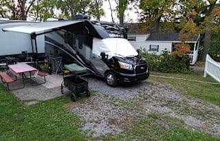 Daniel’s Family & Pet Friendly Thor Gemini AWD23TW
