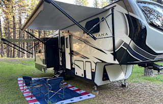 Don and Michelle’s 5th Wheel Rental