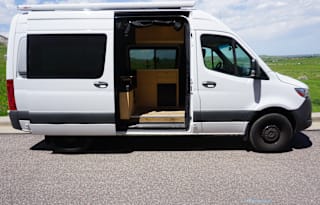 Great Smoky Mountain Sprinter - Sleeps 3!