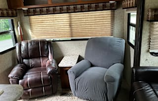 Kid and Pet Friendly Vacationland RV!