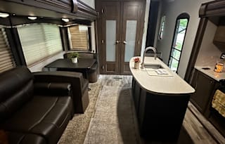2019 Keystone RV Cougar Half-Ton Series 32DBH