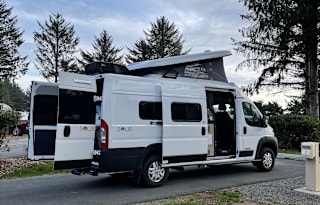 2021 Winnebago Solis 59PX