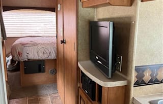 2011 Forest River RV Sunseeker 3170DS