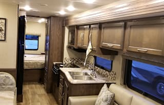 2019 Coachmen Pursuit 32WC (No Special License)