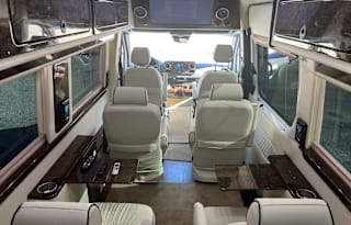2022 Midwest Automotive Presidential Sprinter 170