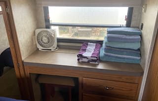 "Knotty Gal" 2006 Tiffin Open Road Allegro 32 BA