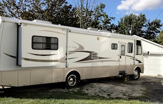 Newmar Kountry Star 3778