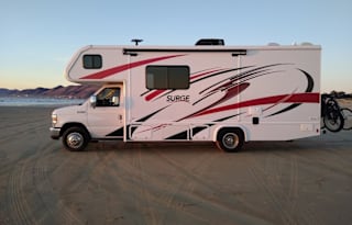 2018 Fleetwood RV Surge 25G