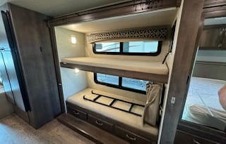 18 Jayco Alante Bunkbeds
