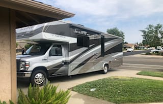 2010 Fleetwood RV Jamboree Sport 31M