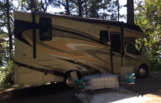 2016 Jayco Melbourne 24K - "The Golden Glamper"