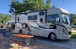 2017 Thor Motor Coach ACE 1