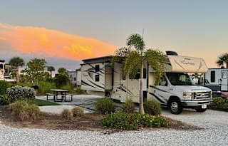 32' Bunkhouse w/WiFi - Your Home Away From Home