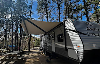 Fully Stocked Bunkhouse RV - Book Your Adventure!