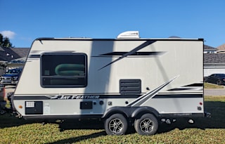 Cozy Dog Friendly RV Rental