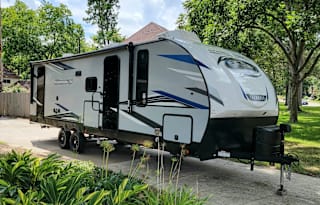 2022 Forest River RV Cherokee Alpha Wolf 26DBH-L