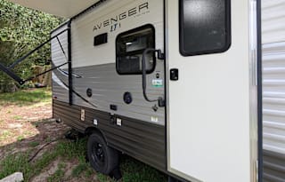 Cheap & Light 2021 Travel Trailer