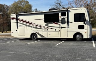 Travel with Ease & Comfort! Pets Welcome