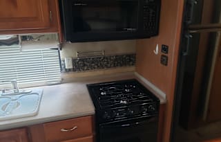 2009 Allegro Bay