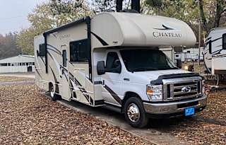 2020 Thor Motor Coach Chateau 28Z