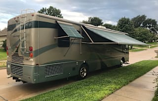 04 Winnebago Journey (A great rolling vacation)