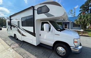 Thor Motor Coach Four Winds