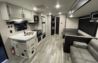 2022 Jayco 267BH 26 Ft. Bunk House with Slide Out