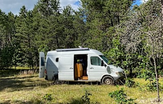 Sherpa! Pet Friendly, Festival Friendly