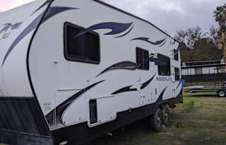 TOY HAULER PowerLite fits a 4 seat RzR