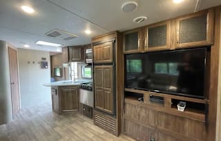 2018 Keystone RV Cougar-Sleeps 9!