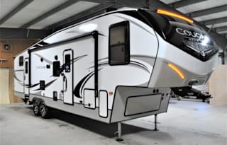 2020 Keystone RV Cougar Half-Ton 32BHS