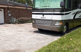 2007 Holiday Rambler Admiral 34 SBD