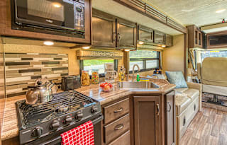 Easy to Drive w/ All the Amenities