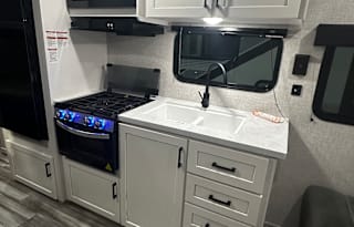 Family Jayco RV sleeps 10