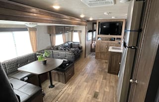 2018 Forest River RV Vibe Extreme Lite 261BHS