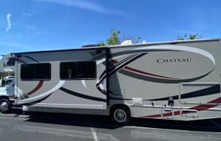 Make great memories in our Roomy Thor Chateau 31L!