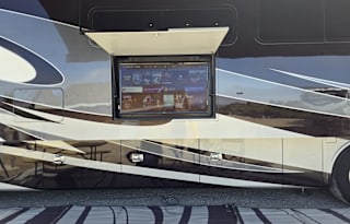 Beautiful 2019 Tiffin Allegro Bus 45 OPP